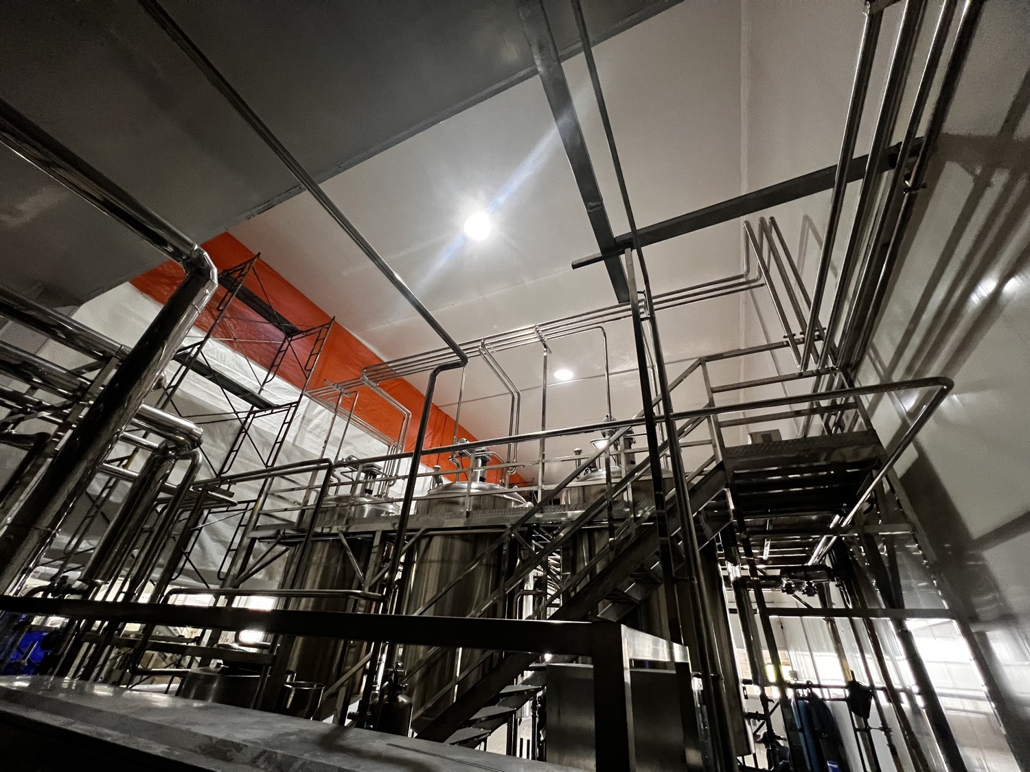 Hệ thống đường ống inox công nghiệp